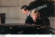 LE PRINCE CHARLES ET CAMILLA SORTIE DU RITZ DE LONDRES 1999 PHOTO DE PRESSE AGENCE ANGELI  27X18CM R1 - Personalità