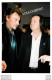 JOHNNY HALLYDAY 03/2004 SALON ROGER VIVIER AVEC GONZAGUE ST BRIS PHOTO AGENCE ANGELI 30X21CM R1 - Célébrités