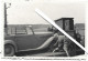 MIL 508 0424 WW2 WK2  CAMPAGNE DE FRANCE  SOLDATS  ALLEMANDS CHARGENT CABRIOLET SUR TRAIN WAGON  1940 - War, Military