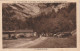 DE 17 -(39 ) LES GROTTES DES PLANCHES PRES ARBOIS -  CHALET DU GUIDE -  AUTOMOBILES ET AUTOCAR  - 2 SCANS - Arbois