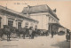 DE 26 -(41) BLOIS  - LA GARE - ANIMATION - CALECHES ET CARRIOLES A CHEVAL  - AUTOMOBILES -  2 SCANS - Blois