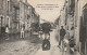 EP 6  -(44) ANCENIS  -  INONDATIONS 1910 - LA RUE DE LA GARE - ANIMATION - CARRIOLES DANS LES RUES INONDEES  - 2 SCANS - Ancenis