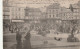 EP 21 -(50) CHERBOURG  - LA PLACE DU CHATEAU UN JOUR DE MARCHE - ANIMATION  - ETALS - COMMERCES - 2 SCANS - Cherbourg