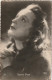 EP 27- EDITH PIAF , CHANTEUSE ET ACTRICE - PORTRAIT - 2 SCANS - Artisti