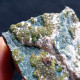 Delcampe - #L131 Andradit Granat Var. DEMANTOID Kristalle (Val Malenco, Sondrio, Italien) - Mineralen