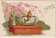 HO 25 - CARTE  FANTAISIE 1er AVRIL " CHERCHEZ DANS VOTRE COEUR " - POISSON DANS BOCAL ET VASE  SUR TABLE JAPONISANT - 1er Avril - Poisson D'avril