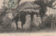 LE 9-(86) POITIERS - DOLMEN DE LA PIERRE LEVEE - FEMME AVEC BEBE , ENFANTS - 2 SCANS - Poitiers