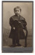 Fotografie Paul Heinelt, Zittau I. S., Bautznerstr. 18, Portrait Kleinkind Im Kleid Steht Auf Einem Stuhl  - Personnes Anonymes