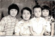 VIET NAM TONKIN INDOCHINE  PHOTO 14 X 9 CMS TROIS ENFANTS AVEC LEUR MERE - Anonyme Personen