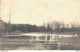 CARTE PHOTO NON ODENTIFIEE REPRESENTANT UN PLAN D'EAU GENRE ETANG - A Identificar