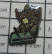 3617 Pin's Pins / Beau Et Rare / MARQUES / ROBOT HAMECON VANADIUM - Marcas Registradas