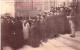 44 - NANTES - Manifestations Du 22 Février 1906 à L'occasion Des Inventaires - Les Catholiques Groupés Sur Les Marches - Nantes