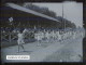 Dépt 92 - CLICHY - PLAQUE DE VERRE Ancienne (1943) - Stade, Gymnastique, Sport, Défilé équipe "L'ESPÉRANCE DE THIAIS" - Clichy