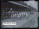92 CLICHY - PLAQUE DE VERRE Ancienne (1943) - Stade, Gymnastique, Sport, Défilé équipe MCR "MUNICIPALE DE CHOISY-LE-ROI" - Clichy