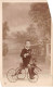 Jeux - N°91199 - Londres - Jeune Garçon Sur Un Tricycle En Forme De Cheval - Carte Photo - Juegos Y Juguetes