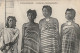 NE 18 -  MADAGASCAR  - INDIGENES D' AMBANIENDRO - GROUPE DE FEMMES - 2 SCANS - Madagascar