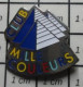 3617 Pin's Pins / Beau Et Rare / MARQUES / CLUB MILLE COULEURS PYRAMIDES GIZEH - Trademarks