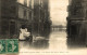 INONDATION DE PARIS UN RADEAU RUE MAITRE ALBERT - Paris Flood, 1910