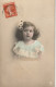 RE 15- LOT DE 2 CARTES PHOTOS - PORTRAITS DE FILLETTE : CURIEUSE , PENSIVE - 4 SCANS - Portretten