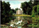 PARIS. -  Le Parc De Bagatelle : Château Et Le Lac Aux Nénuphars.    Non Circulée - Parcs, Jardins