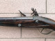 Delcampe - Ancienne Pistolet A Silex (1071 A) - Armas De Colección