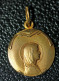 Pendentif Médaille Religieuse Plaqué Or Années 30 "Sainte Marie" Religious Medal - Religión & Esoterismo