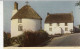 D29. Vintage Postcard. Round House At Veryan, Cornwall - Autres & Non Classés