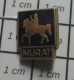 619  Pin's Pins / Beau Et Rare / MARQUES / BIJOUTERIE MURAT CAVALIER CHEVAL Mini Pin's - Jeux Olympiques