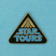 1 PIN'S // ** STAR TOURS / LA GUERRE DES ÉTOILES / STAR WARS ** . (©DISNEY) - Cinéma