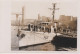 PHOTO PRESSE LE PATROUILLEUR LE FOUGUEUX A BREST UNITED PRESS PHOTO JUILLET 1955 FORMAT 18 X 13 CMS - Boats