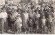 A Identifier - N°83208 - Groupe De Personnes Sur Un Bord De Mer - Carte Photo - To Identify