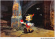 CAR-AAMP4-DISNEY-0372 - Pinocchio Tient Une Pomme - WD 2/15 - Disneyland