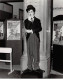 Photo De Presse.AM21273.24x18 Cm Environ.Charlie Chaplins - Identified Persons
