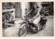 Photographie . Moi10249 .a Identifié Femmes Sur Une Moto  .9 X 6 Cm. - Cars