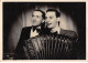 Photographie . Moi10096 .accordeon.a Identifié .18 X 13 Cm. - Famous People