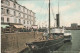 XU 7-(14) HONFLEUR - BATEAU DU HAVRE - EMBARQUEMENT - HOTEL DU CHEVAL BLANC - CARTE COLORISEE - 2 SCANS - Honfleur