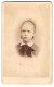 Fotografie Chr. Beitz, Arnstadt, Junge Dame Mit Haarband  - Anonyme Personen