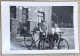 Scoutisme Un Louveteau Et Une Jeune Guide Posants Avec Leurs Vélos Photo Snapshot Datée 1947 - Personas Anónimos