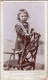 Photo CDV D'une Petite Fille  élégante Posant Dans Un Studio Photo A Vesoul - Old (before 1900)