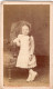 Photo CDV D'une Jeune Fille élégante Posant Dans Un Studio Photo A Caen - Antiche (ante 1900)