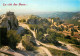 LA CITE DES BAUX Vue Du Chateau Sur Le Village Et Le Plateau Qui Domine La Crau 29(scan Recto-verso) MD2598 - Les-Baux-de-Provence