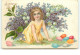 N°16239 - Carte Gaufrée - Joyeuses Pâques - Fillette Sous Des Brins De Muguet Et Du Lilas, Et Près D'oeufs Colorés - Pasen