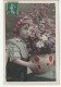 CPA FANTAISIE ENFANT . PETIT GARCON . FLEURS . 1908 - Portraits
