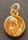 Pendentif Médaille Religieuse Doré Début XXe "Sainte Geneviève, Patronne De Paris" Religious Medal - Religion & Esotericism