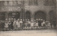 XXX -(57) METZ - GROUPE DE PETITES LORRAINES ATTENDANT L' ARRIVEE DES TROUPES FRANCAISES ( 19/11/1918 ) - Metz