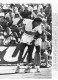 TENNIS SPORT #PP1166 ARGENTINE BUENOS AIRES YANNICK NOAH GRABS HIS LEG 1982 - Sonstige & Ohne Zuordnung