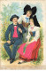 CARTE FANTAISIES #MK33970 UN HOMME ET DEUX FEMMES EN COSTUME TRADITIONNEL CARTE TISSUS - Femmes