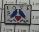 2622 Pin's Pins / Beau Et Rare / POSTES / TIMBRE POSTE USA LOVE 2 OISEAUX BLEUS - Mail Services