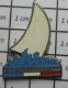 3517 Pin's Pins / Beau Et Rare / SPORTS : EFV ECOLE FRANCAISE DE VOILE Variante Blanche, Par DECAT - Sailing, Yachting