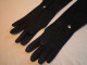 Delcampe - Belle Paire De Gants Noirs Longs De Femme  époque XX Ième Ref BX24GT001 - Other & Unclassified